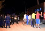 La Policía llevó a cabo anoche nuevamente operativos en la capital y el interior.
